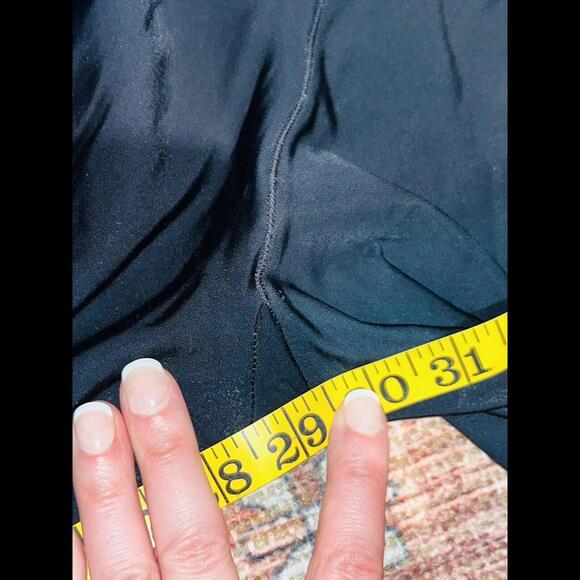 SPANX Faux Leather Leggings SIZE M - Picture 4 of 4